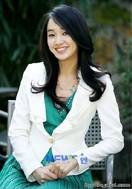 Khi “nữ hoàng nước mắt” Soo Ae trút khỏi vỏ bọc nữ tính... - 4