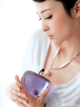 Thủy Linh: Bà mẹ trẻ xinh đẹp và hạnh phúc - 1