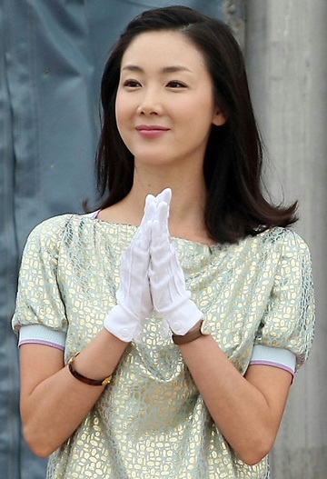 Phim mới của Choi Ji Woo "trình làng" vào tháng 12 - 2 Phim mới của Choi Ji Woo "trình làng" vào tháng 12 - 2