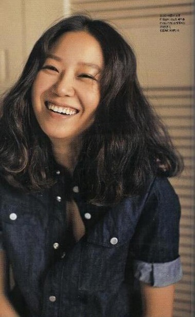 Gong Hyo Jin trở thành khách “VIP” tại LHP Pusan - 14