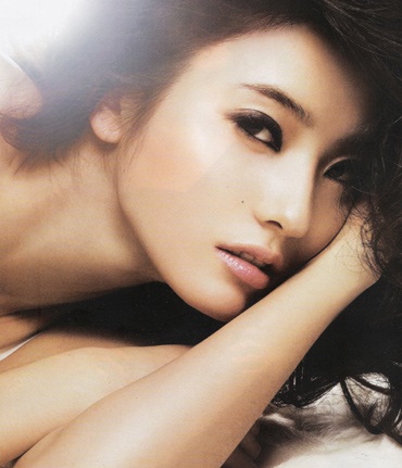 “Barbie xứ Hàn” Han Chae Young tái xuất! - 2 “Barbie xứ Hàn” Han Chae Young tái xuất! - 2