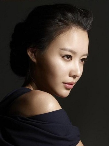 Kim Ah Joong làm đẹp với mỹ phẩm Ohui - 13