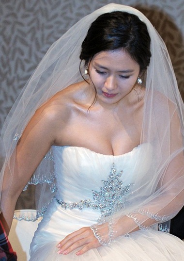 Son Ye Jin lên xe hoa? - 20