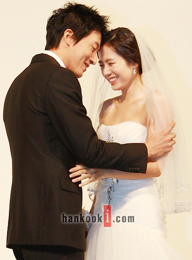 Son Ye Jin lên xe hoa? - 10