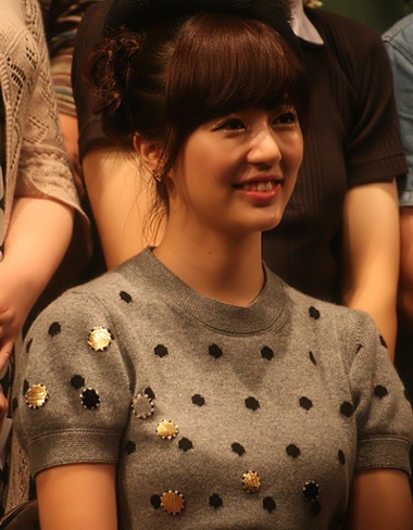 Yoon Eun Hye đón sinh nhật sớm cùng các fan Nhật - 10 Yoon Eun Hye đón sinh nhật sớm cùng các fan Nhật - 10