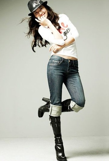 Bà bầu Kim Hee Sun lại khoe bụng bầu - 3