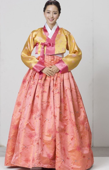 Chùm ảnh: Ngắm sao Hàn diện Hanbok - 1