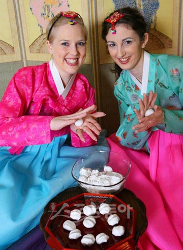 Chùm ảnh: Ngắm sao Hàn diện Hanbok - 5