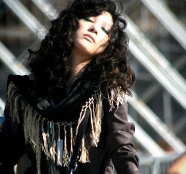 Jung Ryeo Won mong manh trên Marie Claire - 5