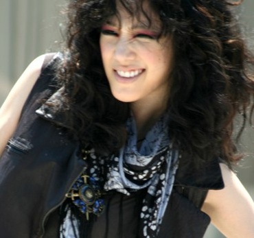 Jung Ryeo Won mong manh trên Marie Claire - 6