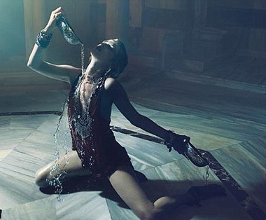 Kate Moss cuốn hút trên tạp chí W - 4 Kate Moss cuốn hút trên tạp chí W - 4