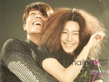 Tháng 9 ngọt ngào của Kim Ha Neul và Daniel Henney - 5