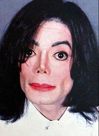 “Sốc” với hình ảnh mới nhất của Micheal Jackson - 15