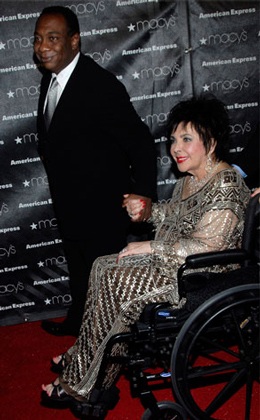 Liz Taylor sẽ lên xe hoa lần thứ 9? - 1
