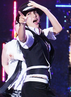 Gặp nữ ca sỹ có phong cách biểu diễn ấn tượng nhất xứ Hàn - 2