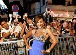 Beyonce bị Rihanna cướp người yêu? - 1 Beyonce bị Rihanna cướp người yêu? - 1