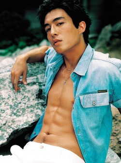 Daniel Henney: "Tôi không mất lòng tin vào tình yêu" - 2