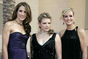 Grammy lần thứ 49: Mary J. Blige dẫn đầu danh sách đề cử - 2