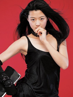 Những nghệ sỹ “ăn khách” nhất Hàn Quốc - 2