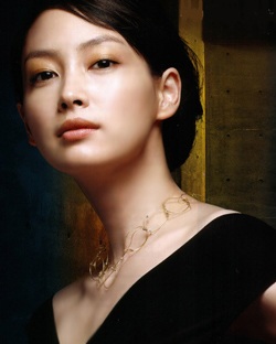 Lee Young Ae hay Choi Ji Woo: Ai sẽ là "Người quan trọng"? - 1 Lee Young Ae hay Choi Ji Woo: Ai sẽ là "Người quan trọng"? - 1