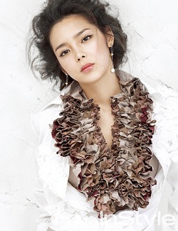 Park Shi Yeon: Hoa hậu đóng phim - 2