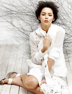 Park Shi Yeon: Hoa hậu đóng phim - 3