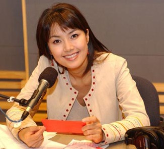 Shin Ae Ra: "Nhiều thứ còn quan trọng hơn sự nổi tiếng" - 1