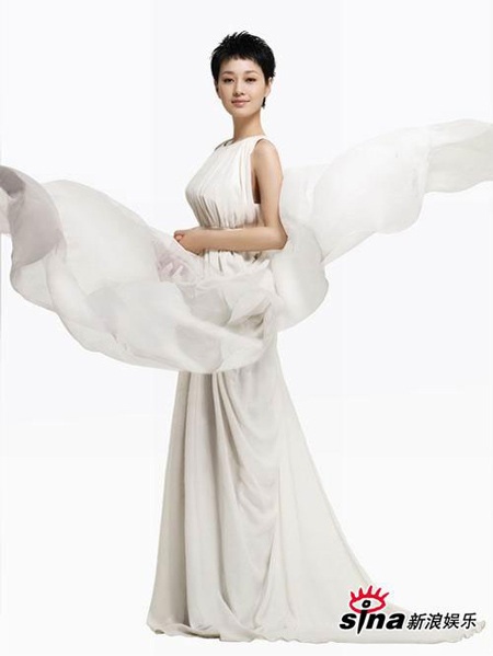 Bà mẹ trẻ Mã Y Lợi trở lại với hình ảnh trẻ trung - 8 Bà mẹ trẻ Mã Y Lợi trở lại với hình ảnh trẻ trung - 8