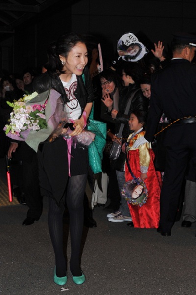 “Người đẹp khóc” chưa có kế hoạch kết hôn - 3