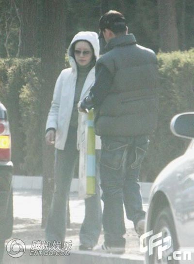 Bà mẹ trẻ Đổng Khiết “lộ diện” sau khi sinh - 9