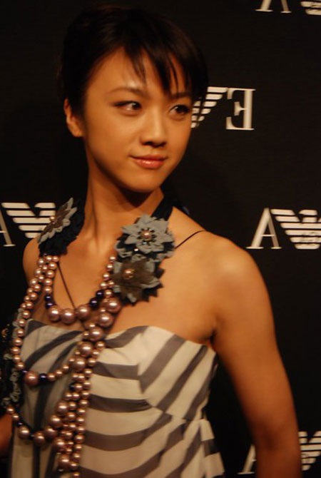 Thang Duy “hút hồn” phóng viên Hồng Kông - 10