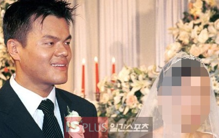 “Thầy” của Bi (Rain) li dị vợ - 1