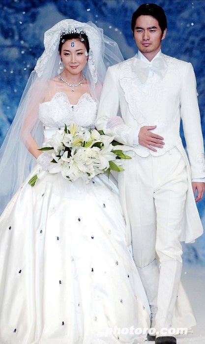 Xu hướng yêu “phi công trẻ” của các nữ nghệ sĩ xứ Hàn - 2