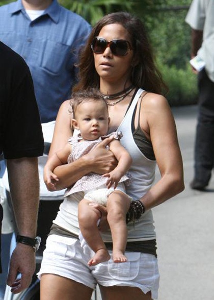 “Miêu nữ” Halle Berry nói “không” với hôn nhân - 4