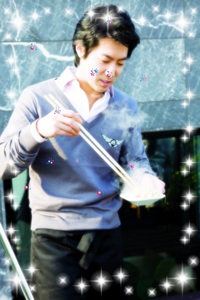 Kim Hee Sun “khoe” ảnh mới trên blog - 1