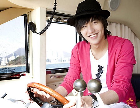 Lee Min Ho - Anh chàng đa phong cách - 16