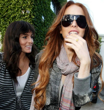 Lindsay Lohan vẫn giữ liên lạc với người tình đồng giới - 2 Lindsay Lohan vẫn giữ liên lạc với người tình đồng giới - 2