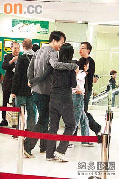 "Bà bầu" Diêu Gia Ni tự tin chụp ảnh bán khỏa thân - 11 "Bà bầu" Diêu Gia Ni tự tin chụp ảnh bán khỏa thân - 11