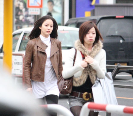 Ra mắt poster phim “hot” của Kim Tae Hee - 9