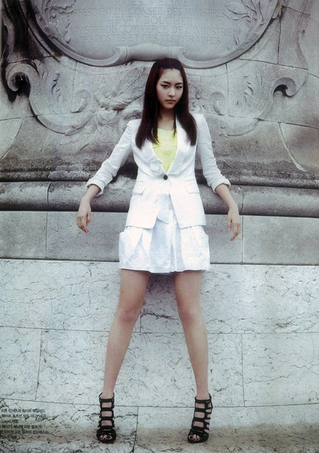 Hai kiều nữ xứ Hàn “đua sắc” trên Vogue Girl - 5 Hai kiều nữ xứ Hàn “đua sắc” trên Vogue Girl - 5