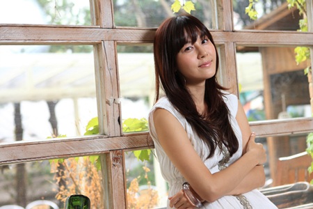 “Cô bạn gia sư” phủ nhận tin đồn dùng Botox - 10