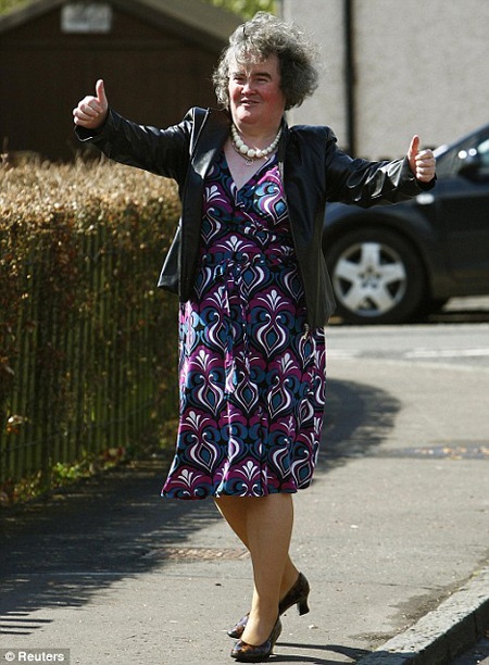 Susan Boyle bắt đầu “chăm chút” tới ngoại hình - 1 Susan Boyle bắt đầu “chăm chút” tới ngoại hình - 1