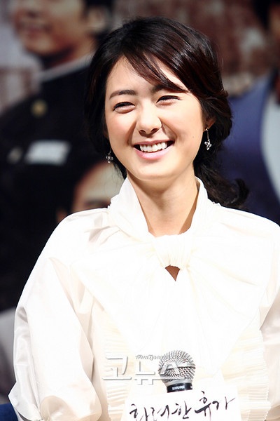 Lee Yo Won mong một lần làm người xấu - 2