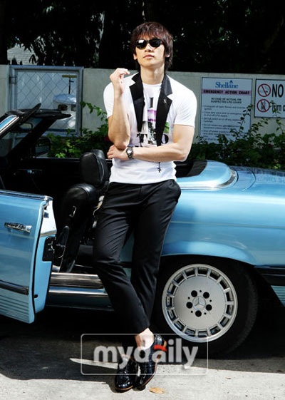 Bi (Rain) làm người mẫu cho dòng sản phẩm thời trang riêng - 12