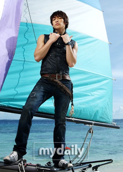 Bi (Rain) làm người mẫu cho dòng sản phẩm thời trang riêng - 8