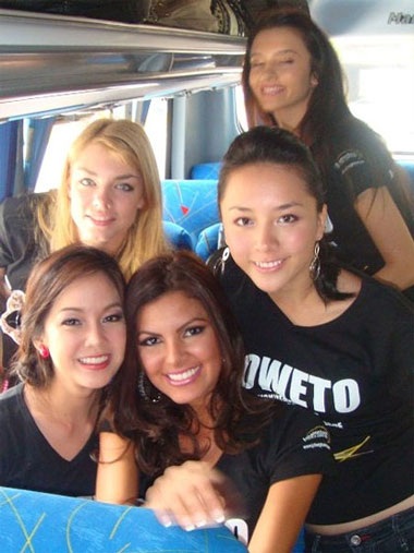 Thiên Lý giành giải Hoa hậu được yêu thích nhất - 3