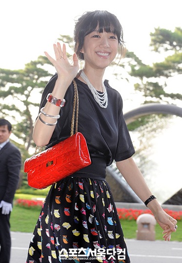 Jung Ryeo Won ngày càng “héo mòn” - 5