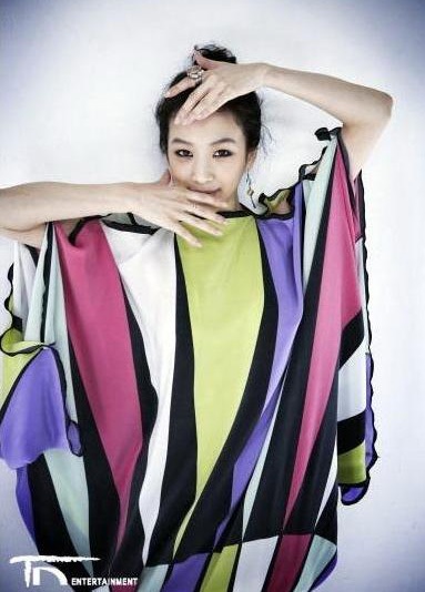 Jung Ryeo Won ngày càng “héo mòn” - 2