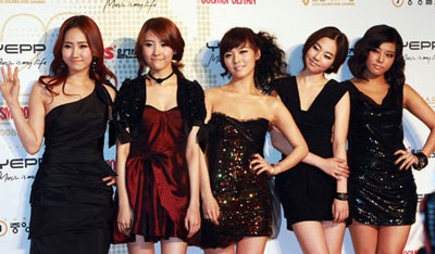 Kim Ha Neul nhận giải Nghệ sĩ mặc đẹp nhất - 4