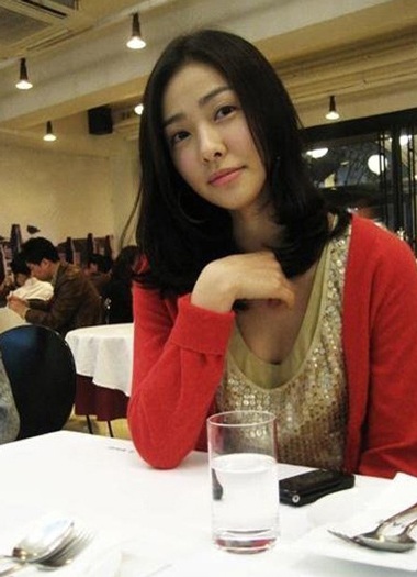 “Bà bầu” Son Tae Young công bố hình ảnh mới - 2 “Bà bầu” Son Tae Young công bố hình ảnh mới - 2